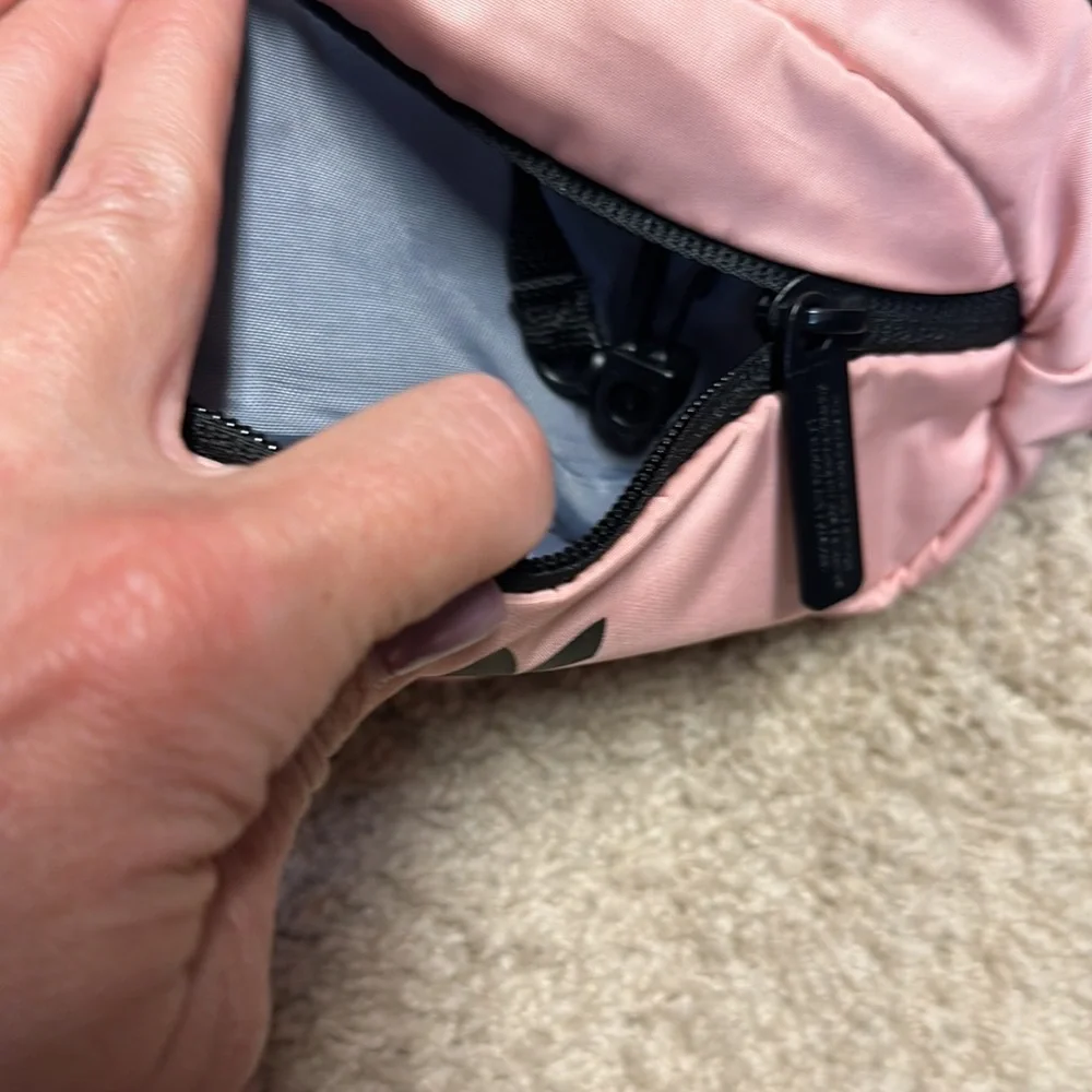 Adidas Fanny pack - Picture 3 of 5